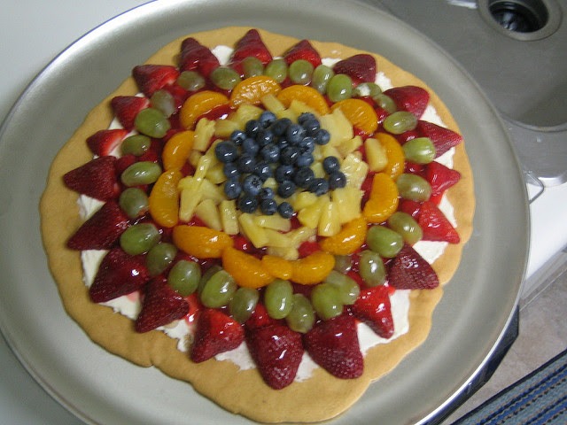 fruit pizza